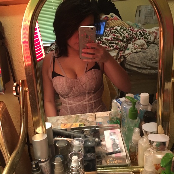 Meet your Posher, Stephanie - Picture 1 of 1